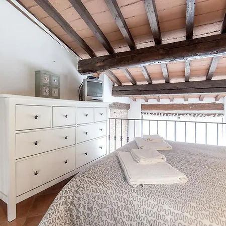Lovely San Niccolo Apartment *