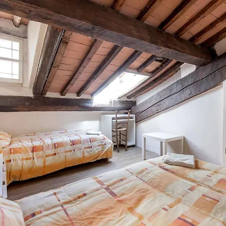 Apartment Lovely San Niccolo Florenz